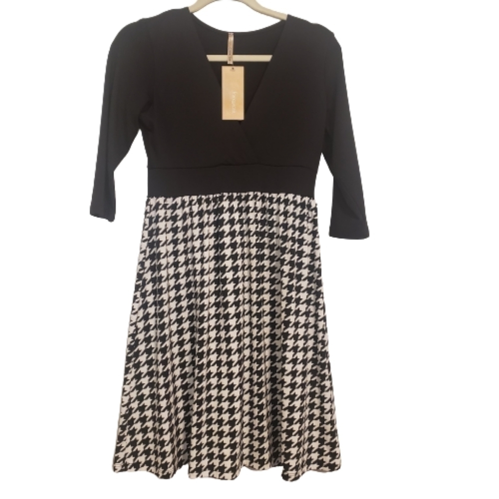 Francesca's dina-be dress NWT size L